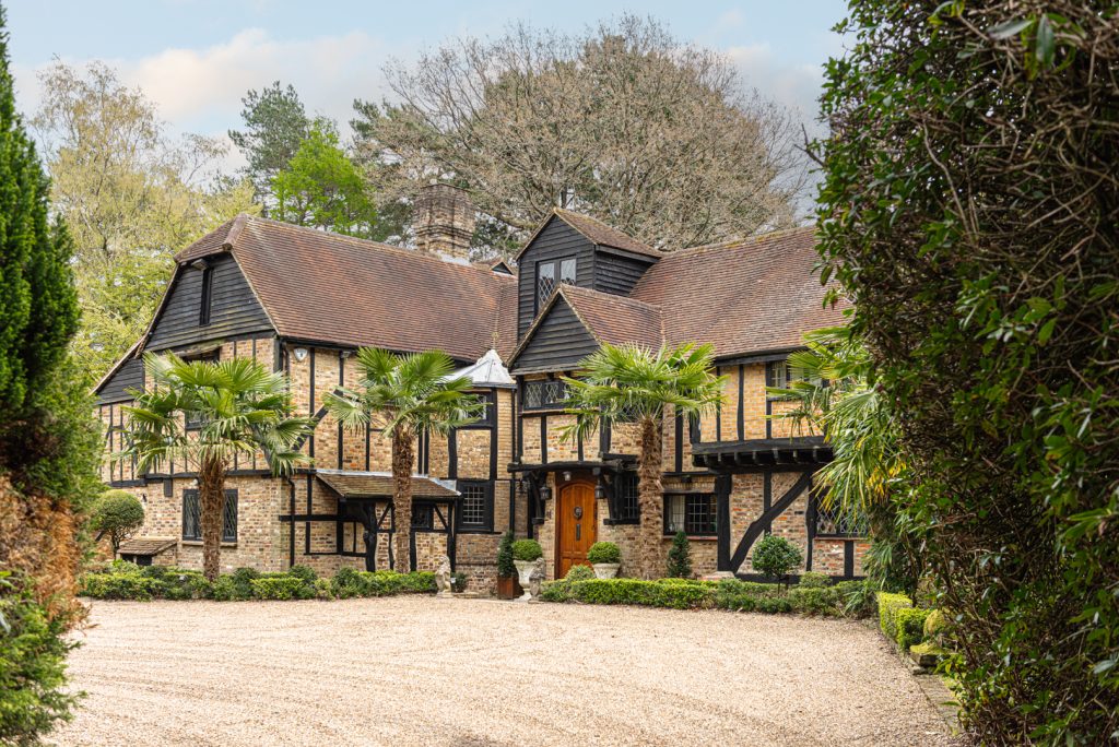 Cheval Court Stud
